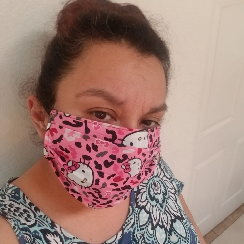 HELLO KITTY FACE MASK